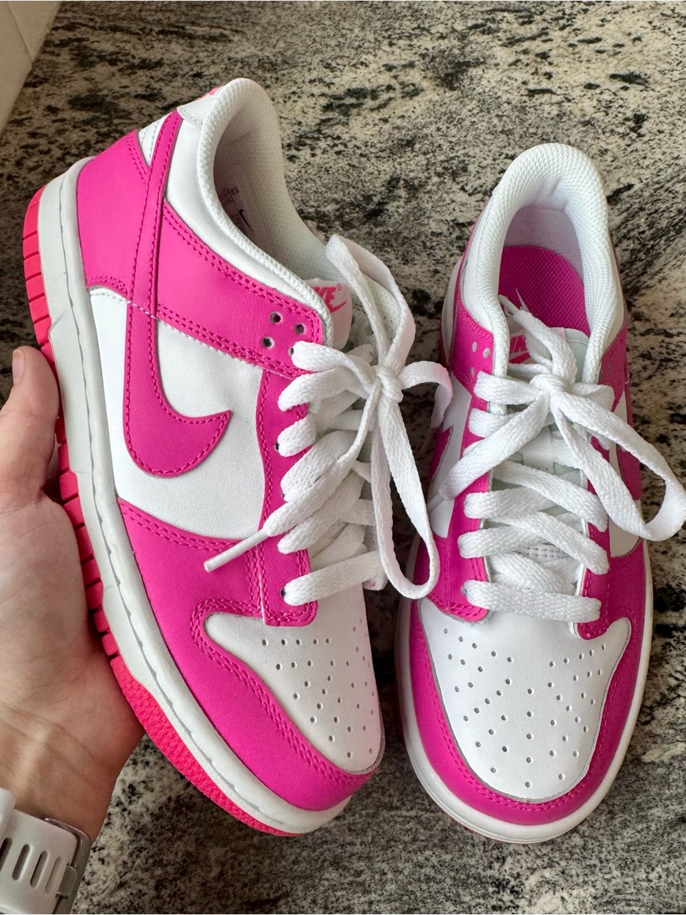 Nike Dunk pink and white. Size 4 Y. New.